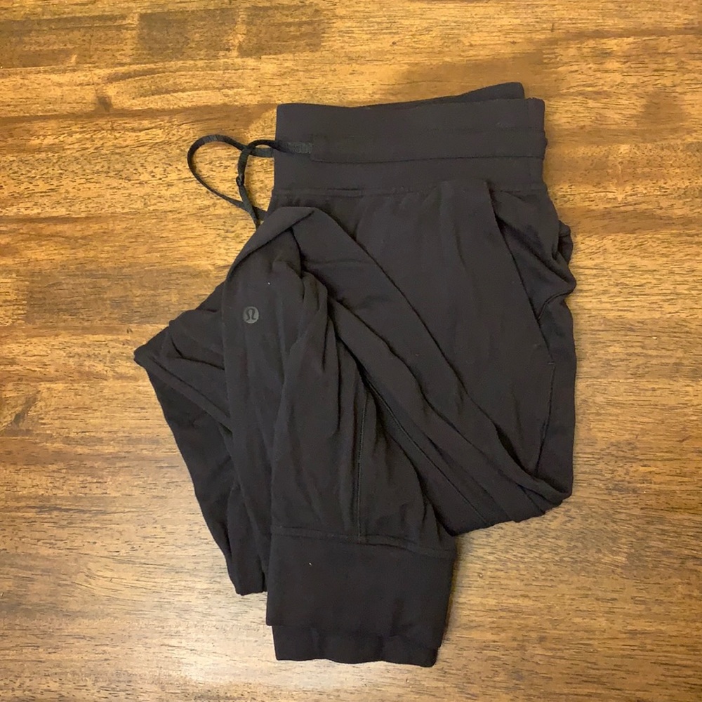 Lululemon On the Move Jogger